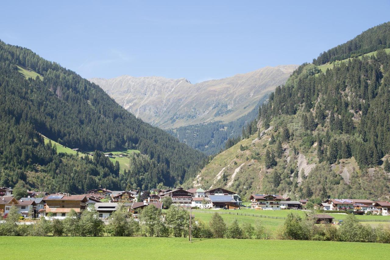 Pension Peter Neustift im Stubaital Eksteriør billede